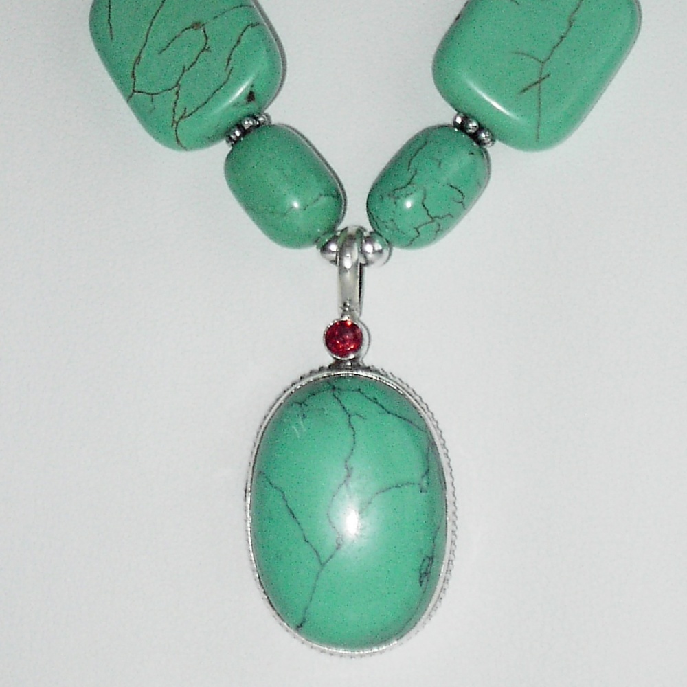 Green Howlite silver 18" necklace (#357) - Picture 2 of 3